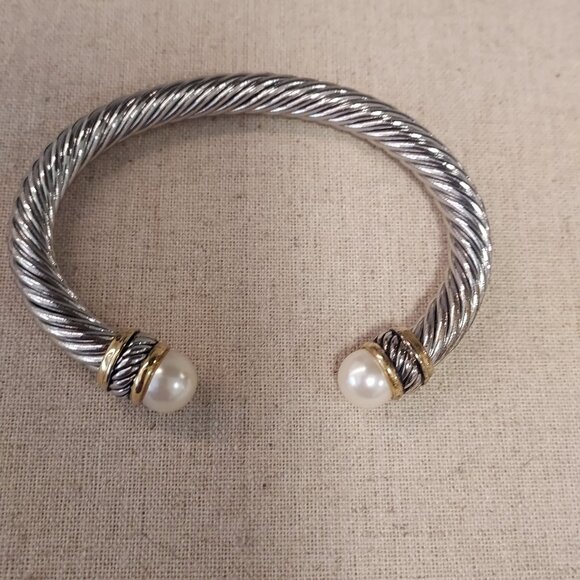Jewelry - Heavy Roped rhodium plated faux pearl cuff bracelet